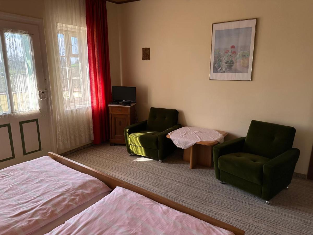 Gaestehaus Gut Frauendorf Windorf  외부 사진